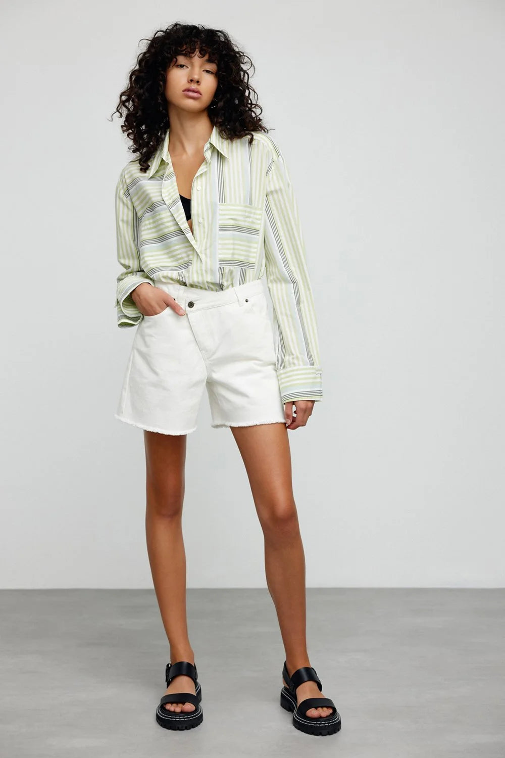 Significant Other Phoebe Short - Ivory