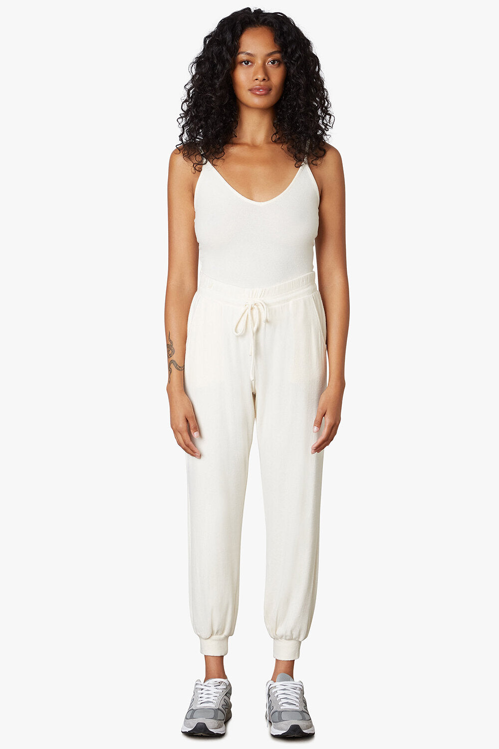 NIA Ribbed Hacci Jogger - Oatmilk