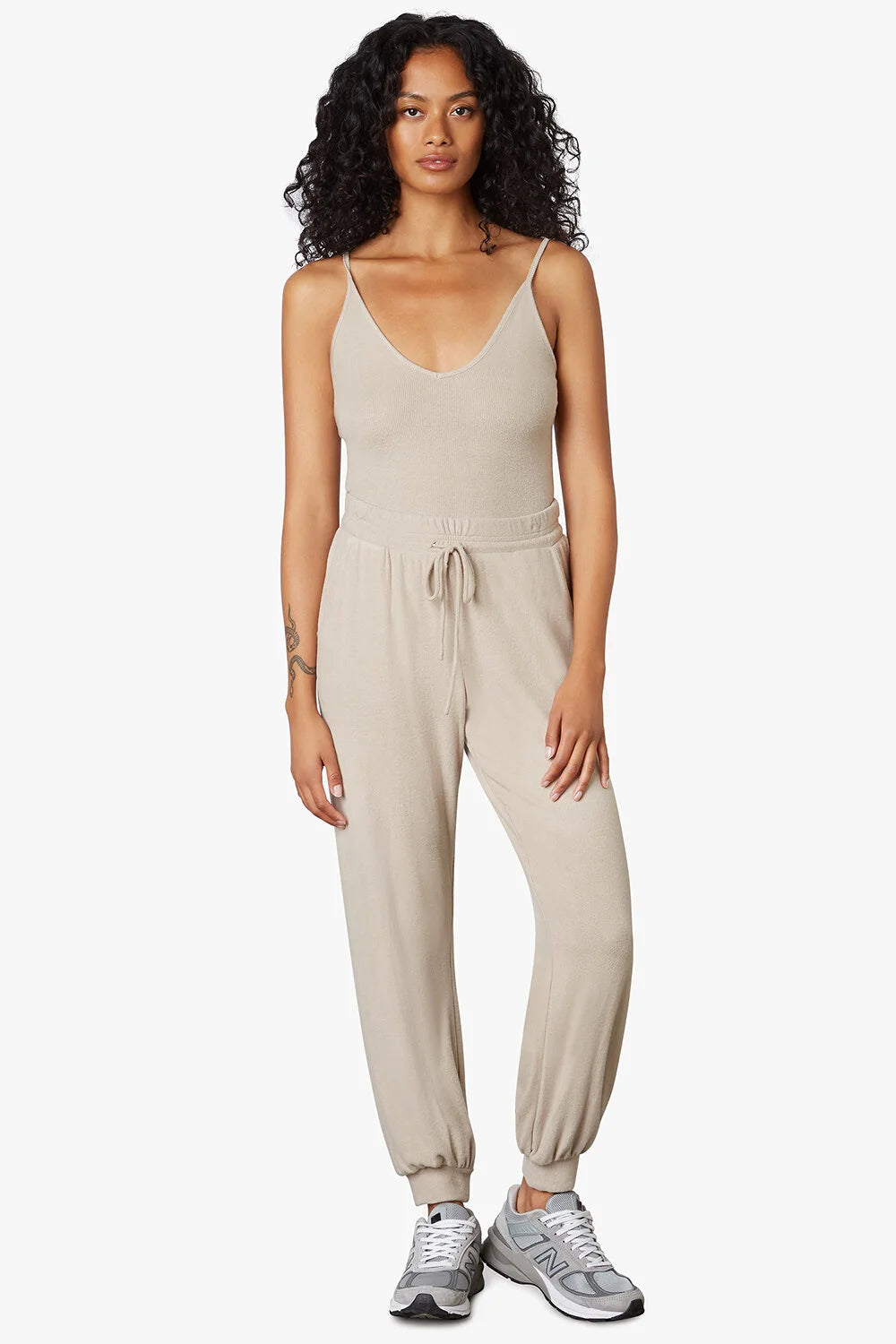 NIA Ribbed Hacci Jogger - Taupe