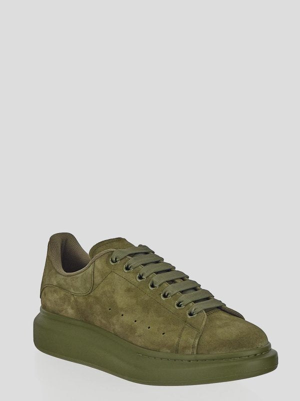 Alexander McQueen  Suede Oversized Sneaker in Green