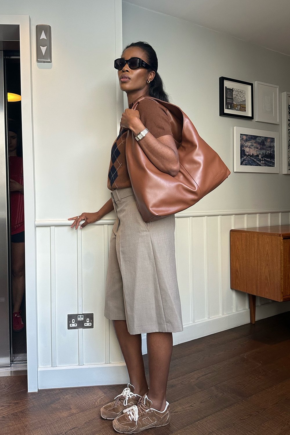 The Big Sling Bag - Chocolate