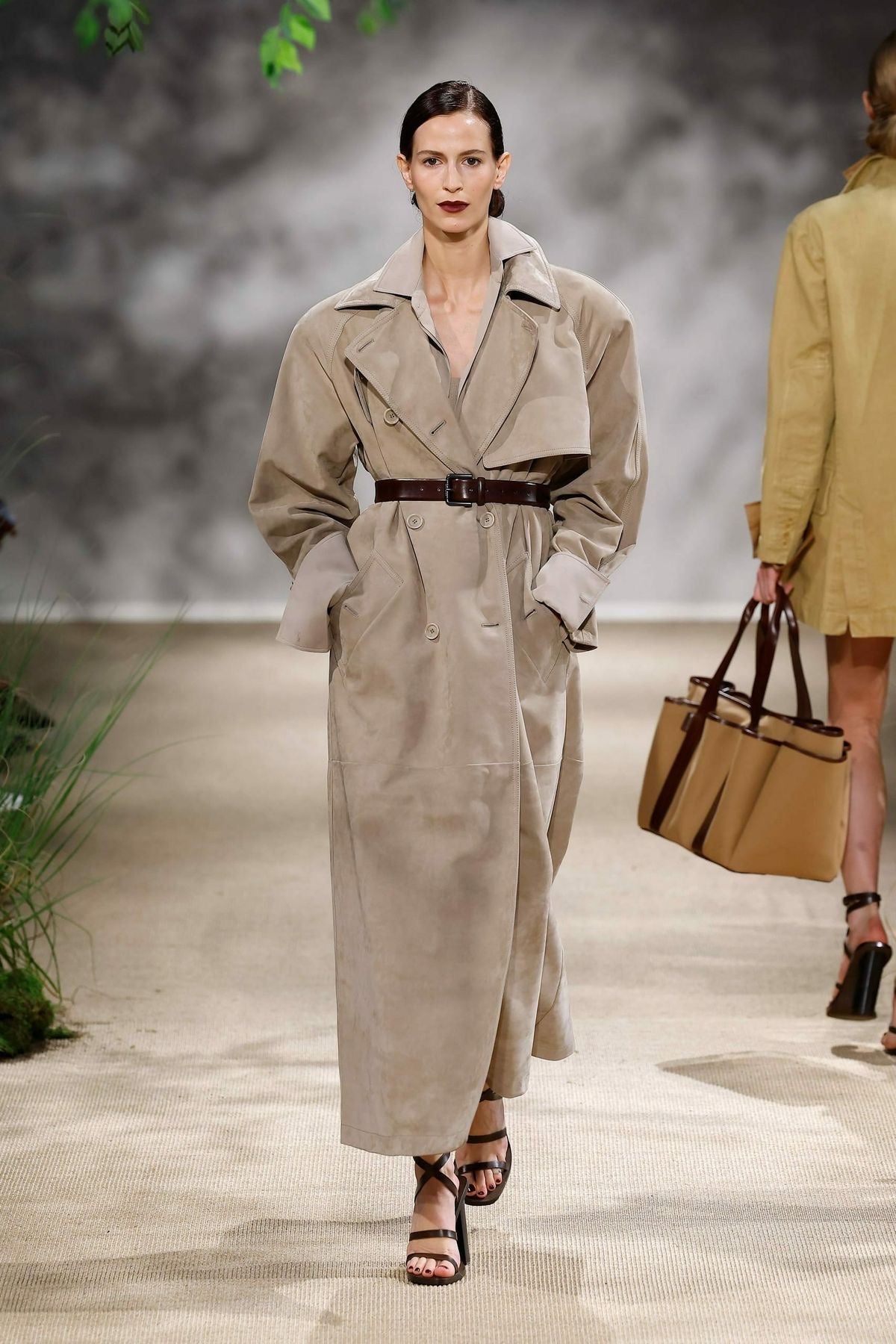 MaxMara Cut label Sample Sale