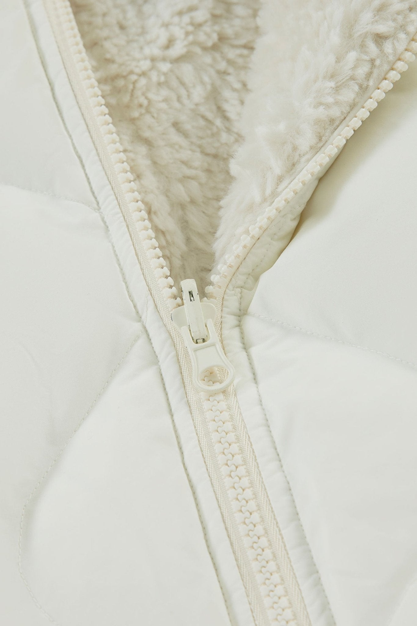 Amherst Reversible Jacket - Magnlens