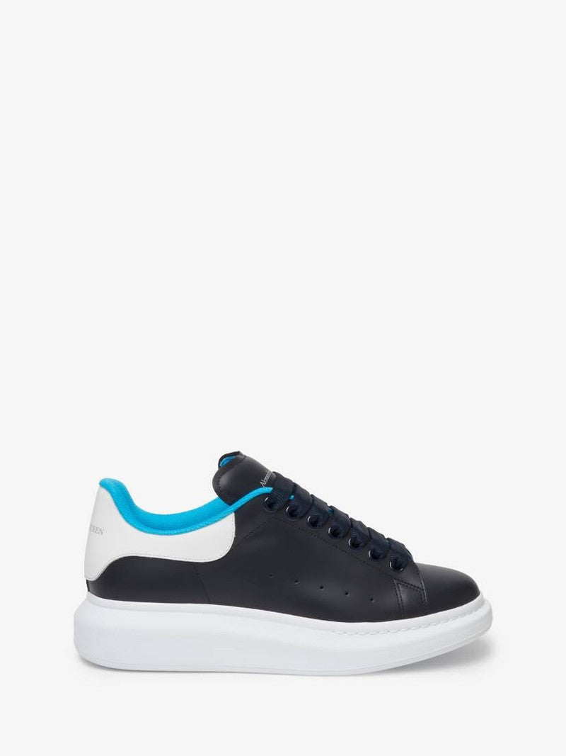 Alexander McQueen Oversixed Sneaker in Navy/white/lapis Blue
