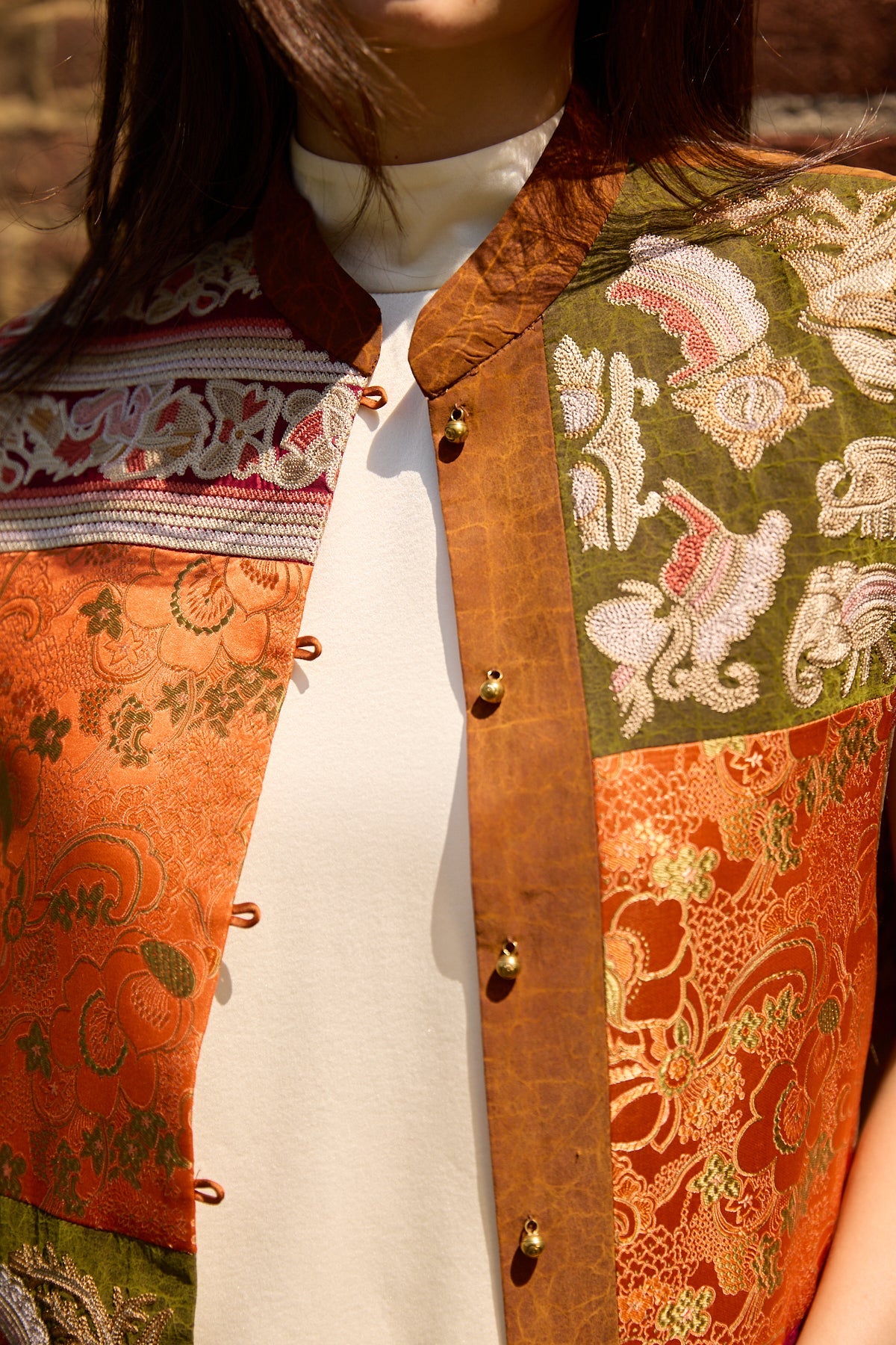 Du & Berry Embroidery Mulberry Silk Vest with intricate floral patterns and button closure