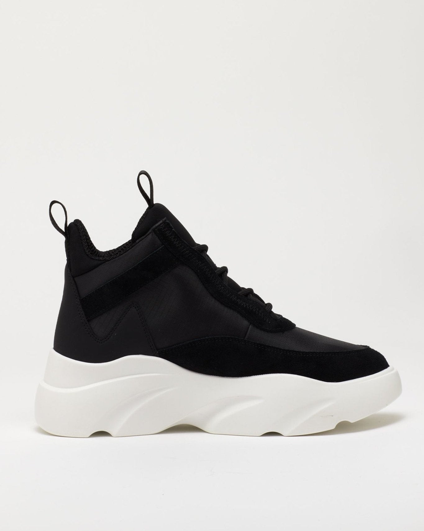 High Top Lace Up Sneakers - Magnlens