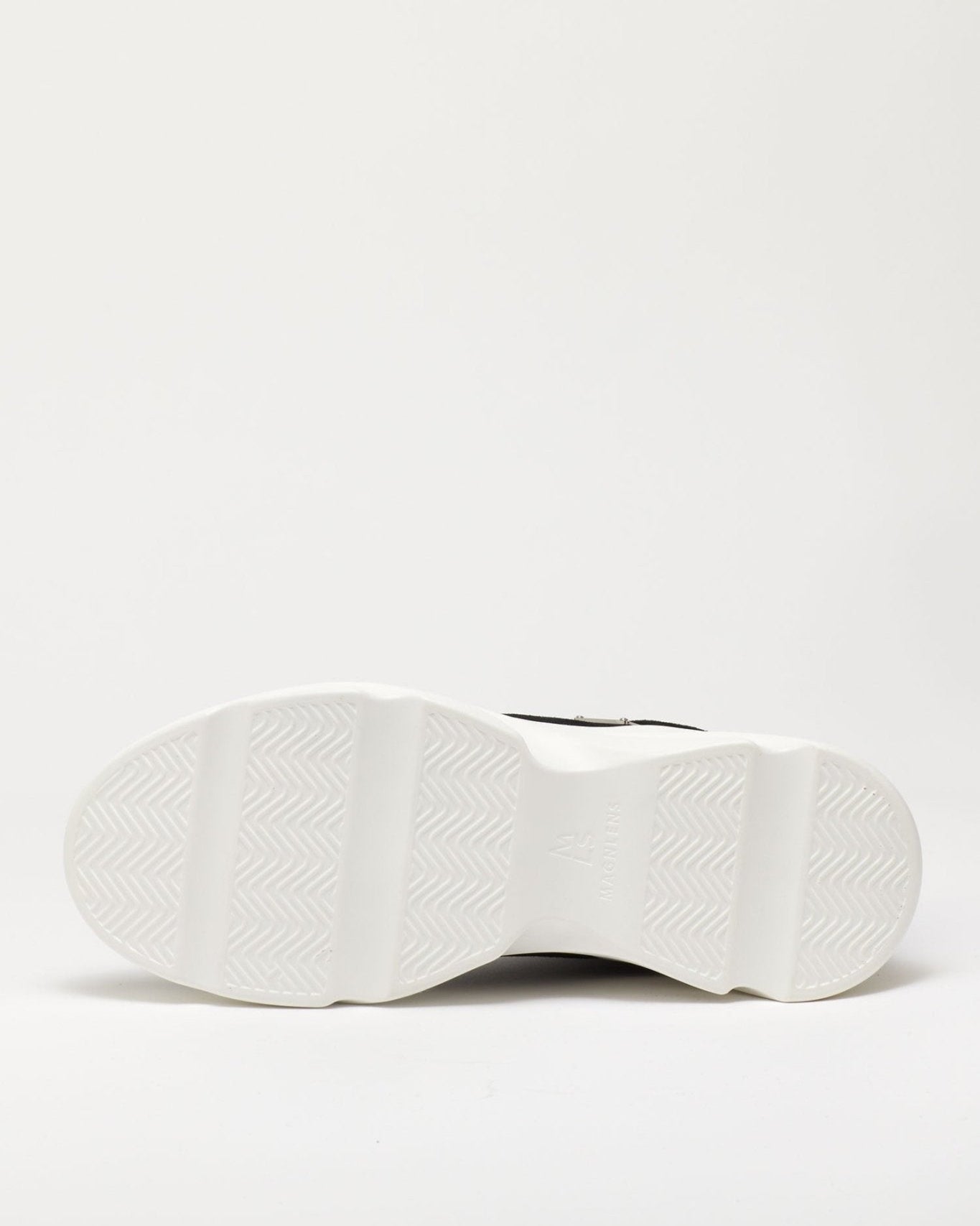 High Top Lace Up Sneakers - Magnlens