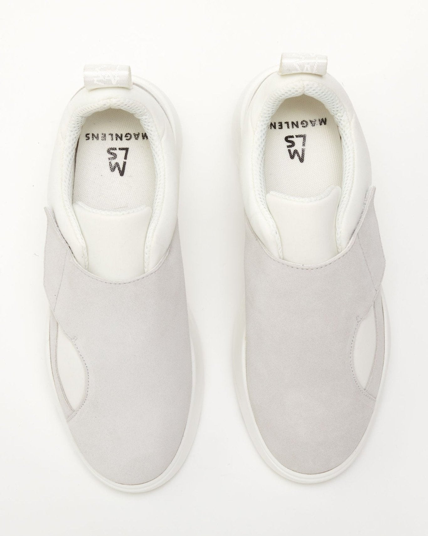 Slip On Sneakers - Magnlens