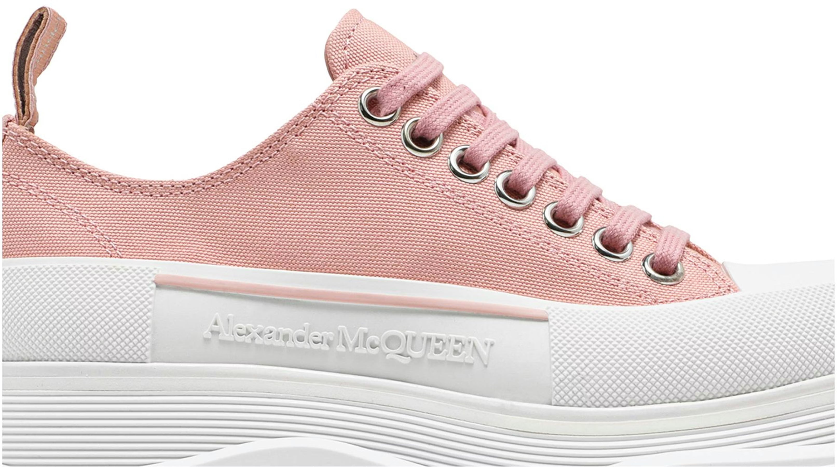 Alexander McQueen Wmns Tread Slick lace up